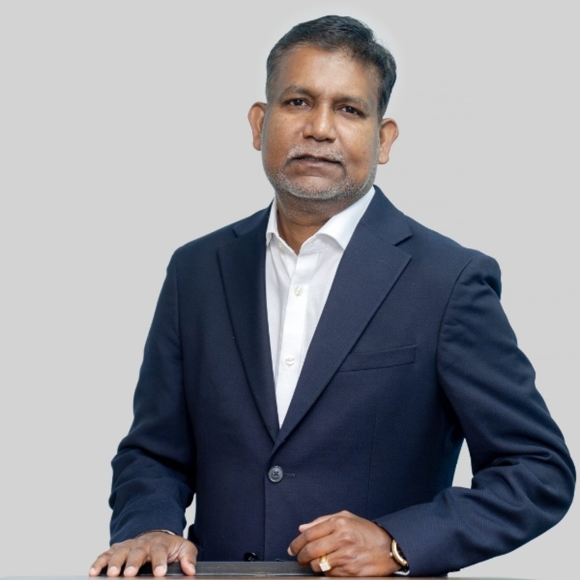 Shan Muthuvel